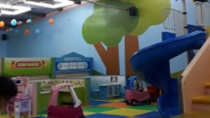 indoor playground fun station di Padang