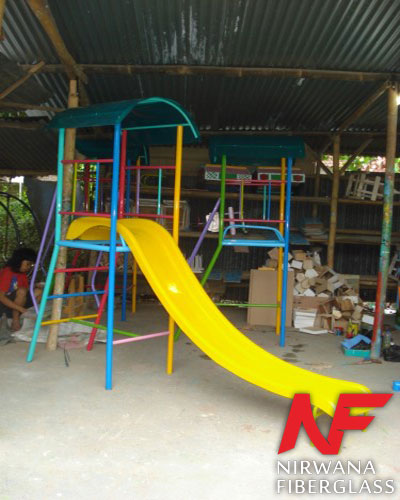 modal usaha playground mini indoor
